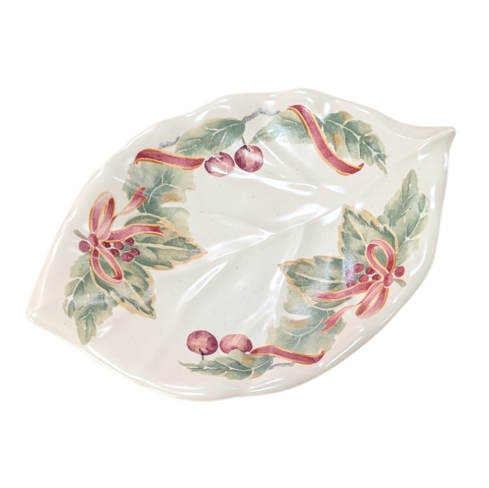 Pfaltzgraff, Jamberry, Holiday Leaf Shaped Candy/Relish Dish